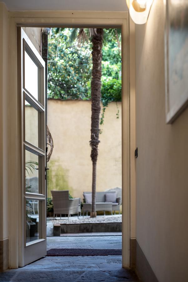 B&B Residenza Di Via Fontana Lucca Exterior foto