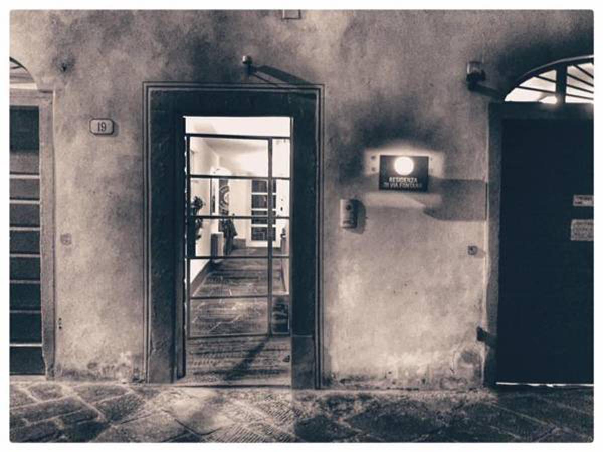 B&B Residenza Di Via Fontana Lucca Exterior foto